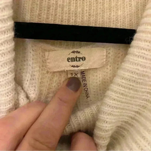 Entro Colorblock Turtleneck Sweater Grey, Cream, Coral Size 1X - Picture 4 of 5